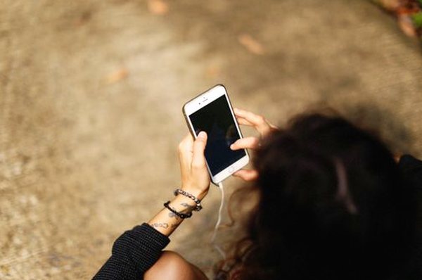 xì dách trực tuyến Kubet